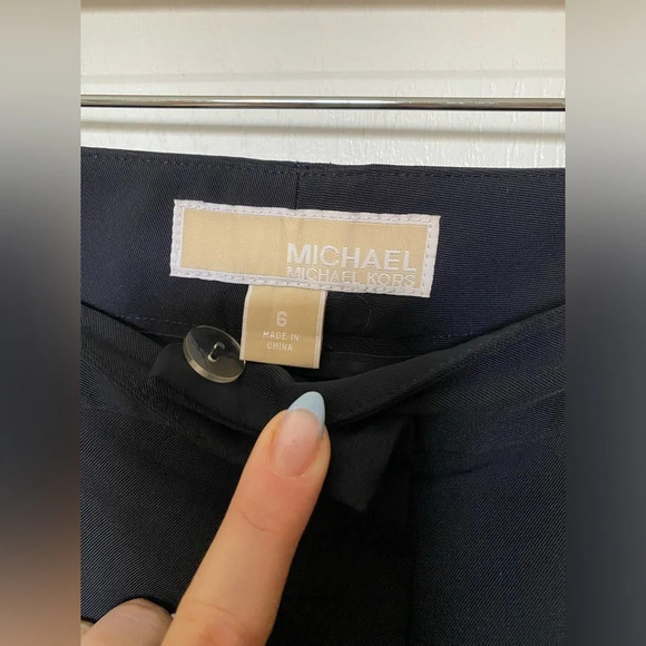 Michael Kors Pleated Cropped  Pant - Picture 6 of 6